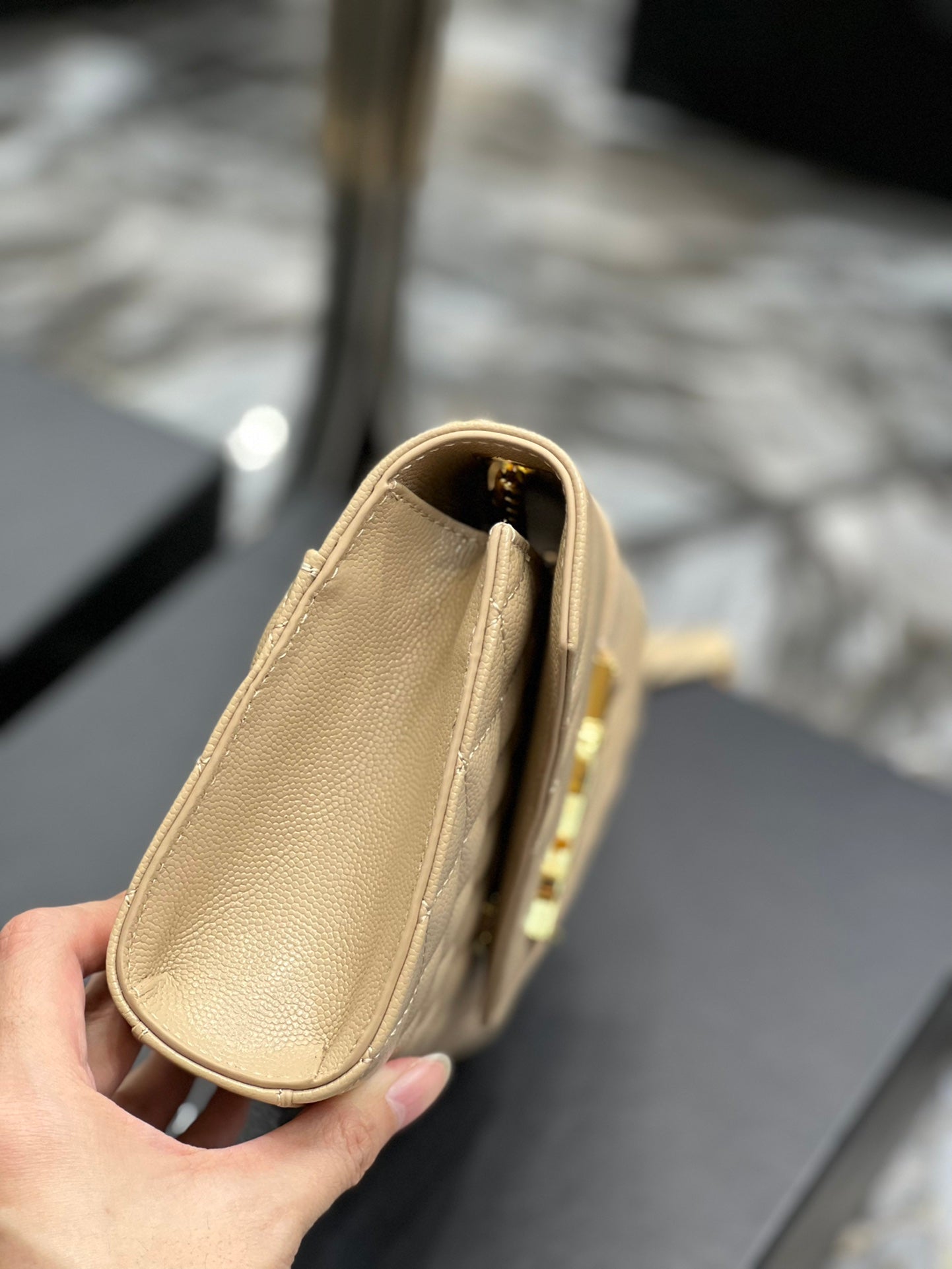 YSL Saint Laurent Dark Mix 8in 21cm Matelasse Beige Small Handbag