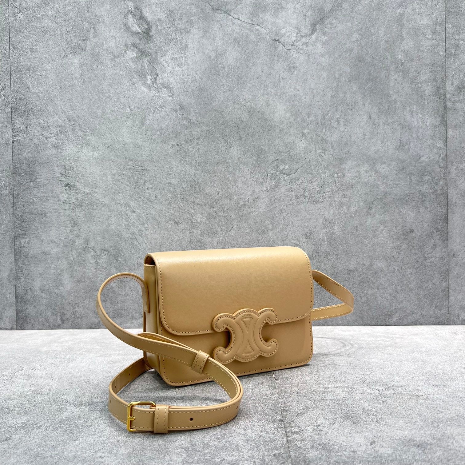 Top Quality Classique Cuir Triomphe Bag For Beige Travel Bag