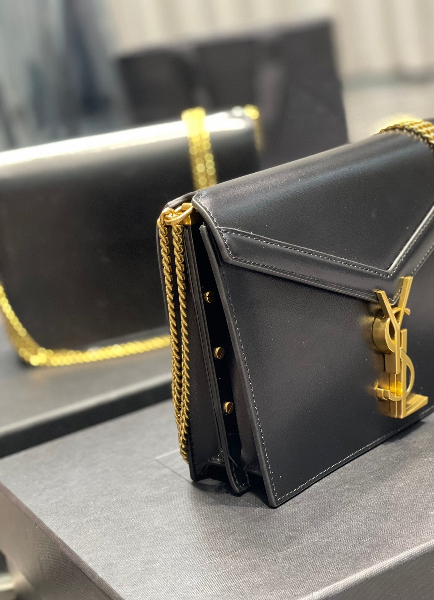 YSL Saint Laurent Cassandra Handbag Chain Travel Bag Ysl 5327500Sxsw1000 3678