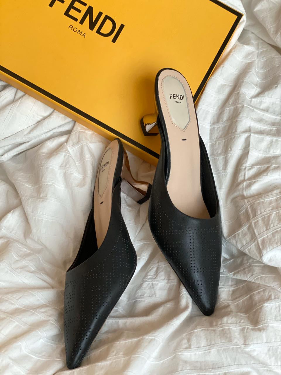77 Shoes