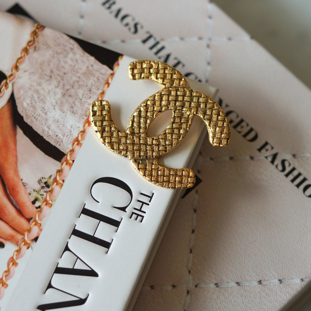 CHANEL BROOCH