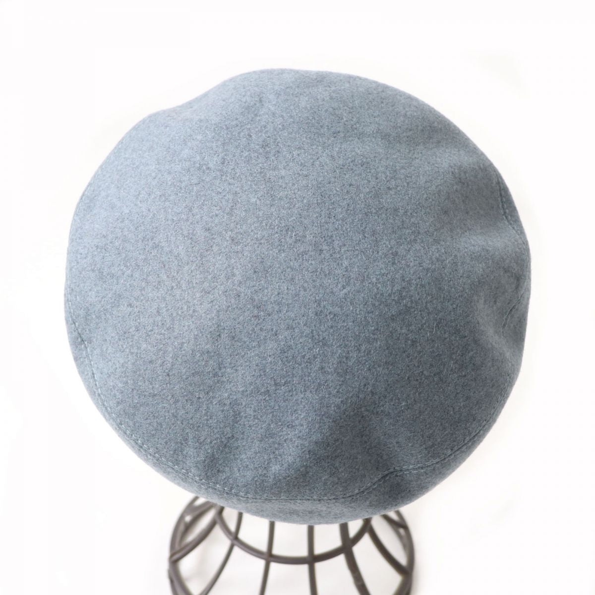 Beret Outer: Cashmere, Lining: Rayon, Lining: Silk, Travel Bag
