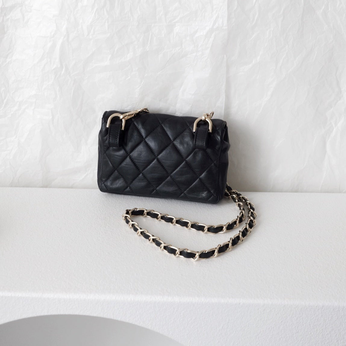 Chanel   quilted sheepskin CC belt bag+chain