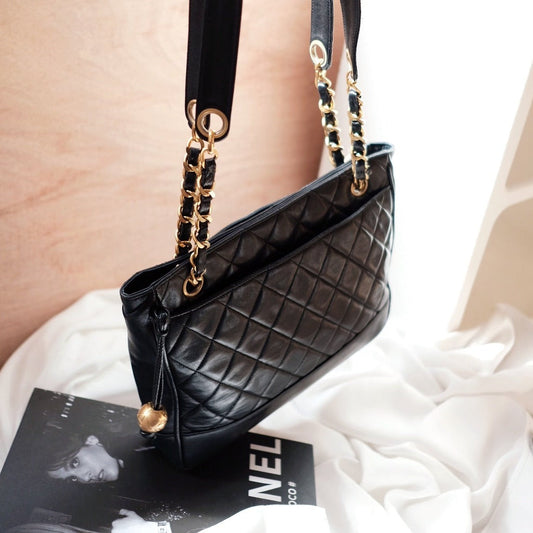 Chanel   lambskin tote bag