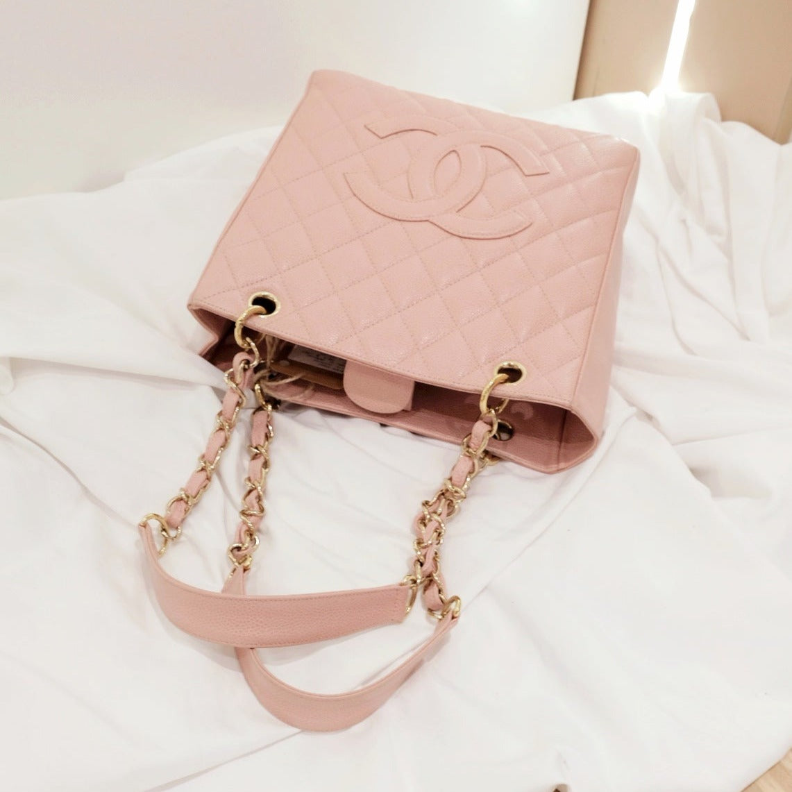 Chanel   petite shopping leather tote