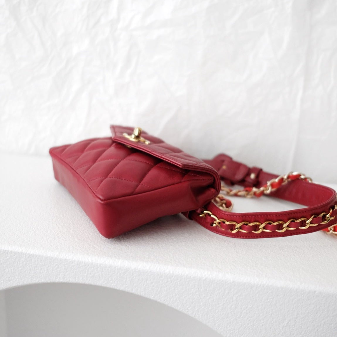 Chanel    quilted sheepskin CC belt bag+chain