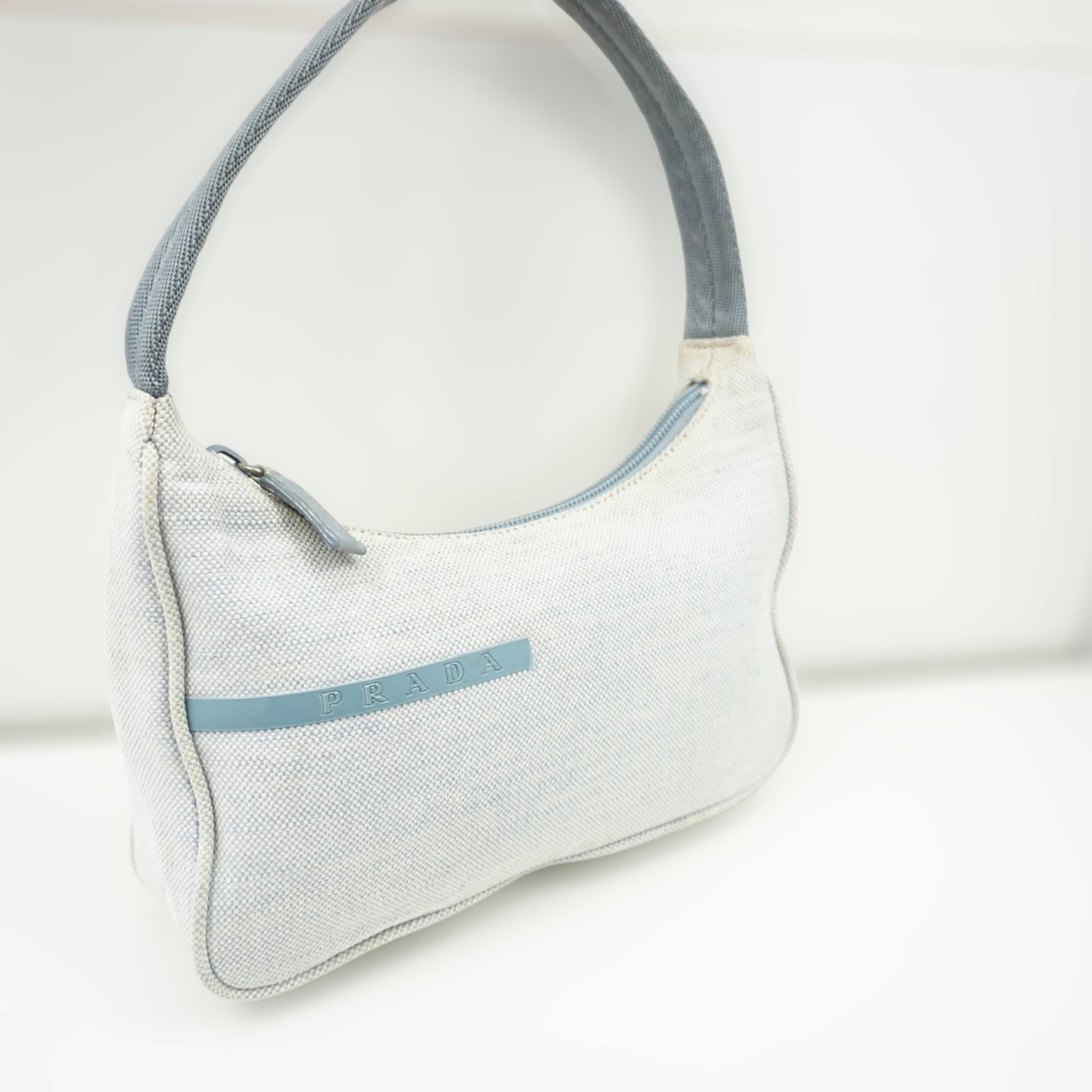 Prada Babyblå Pochette Travel Bag