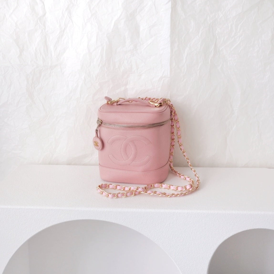 Chanel   coco caviar wash bag