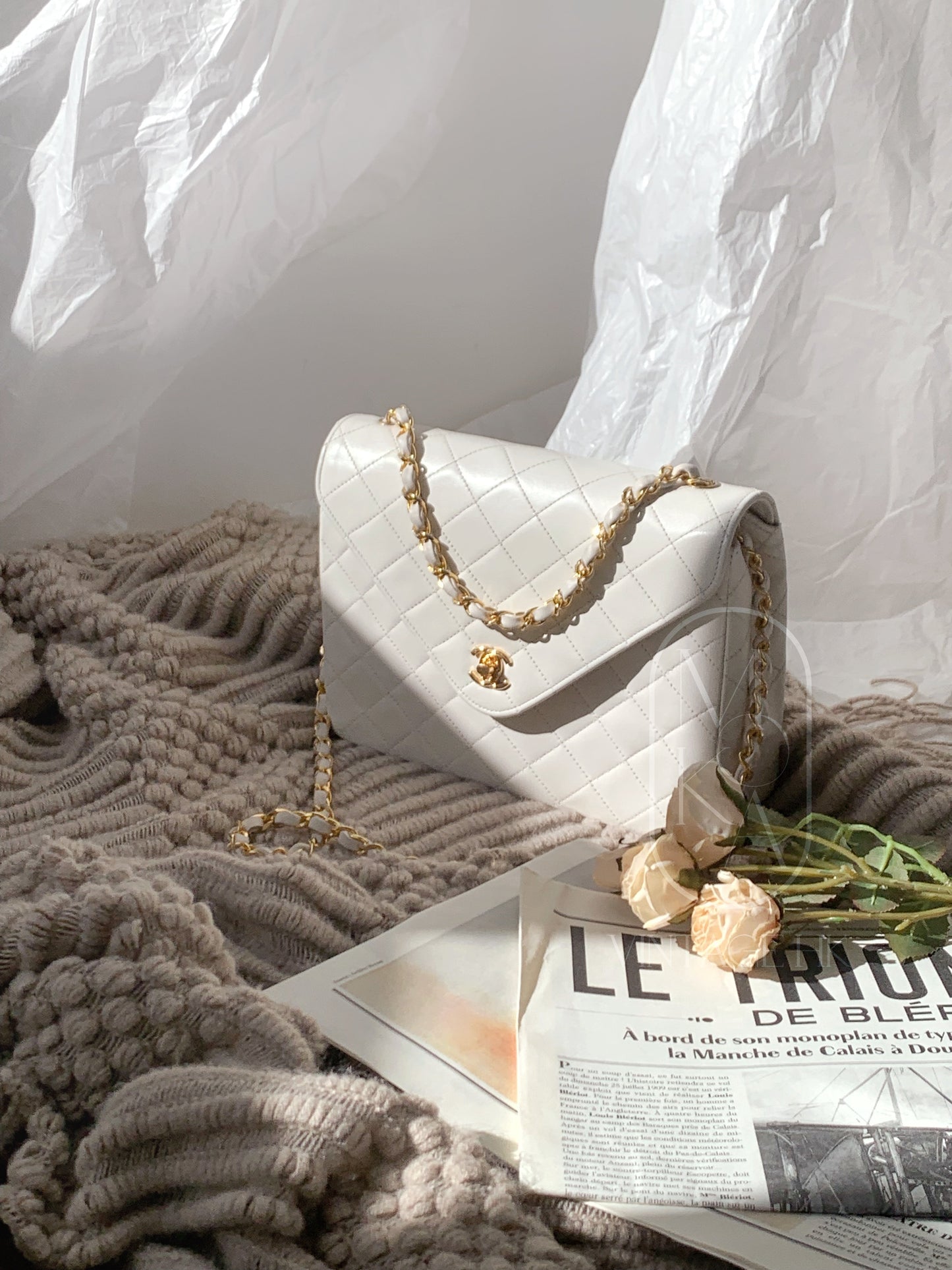 Chanel   triangle classic flap chain bag