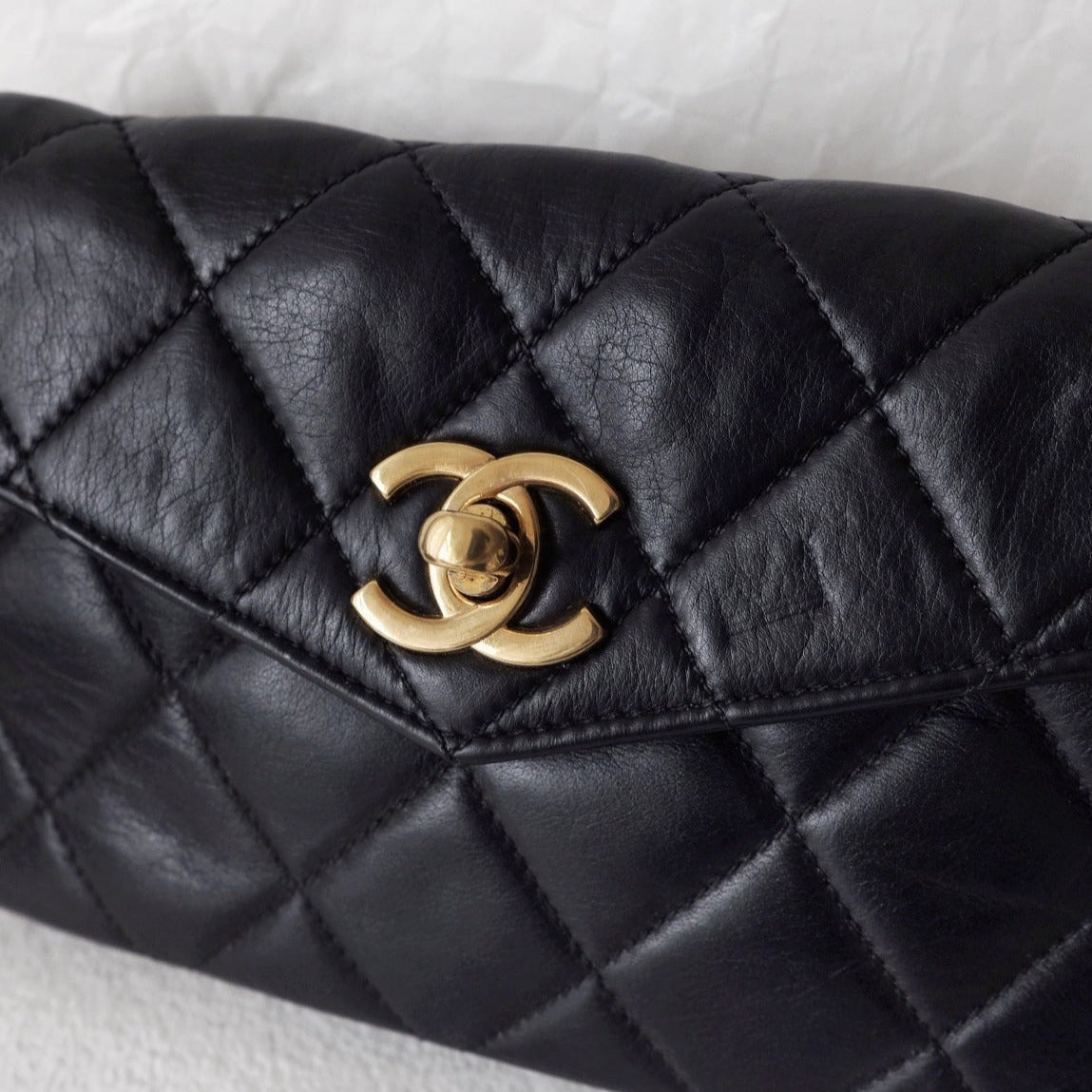 Chanel   quilted sheepskin CC belt bag+chain