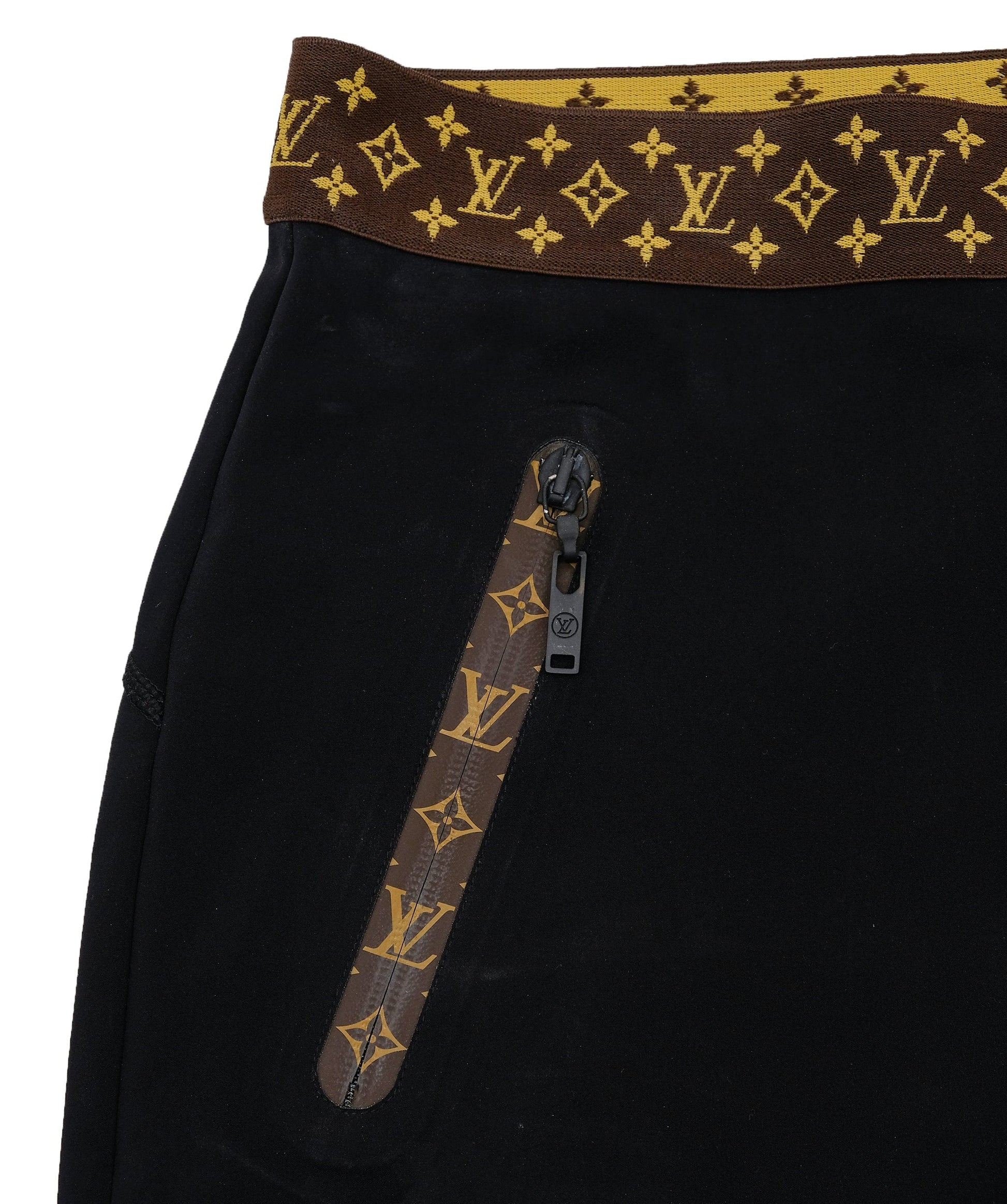 Louis Vuitton shorts black with brown