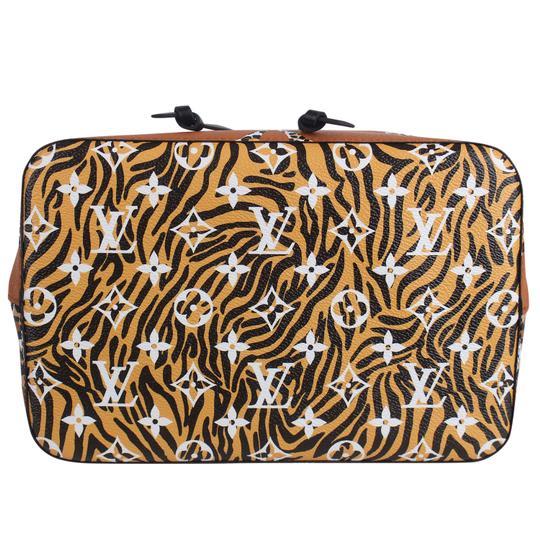 Louis Vuitton | NeoNoe Monogram Giant Jungle | M44717