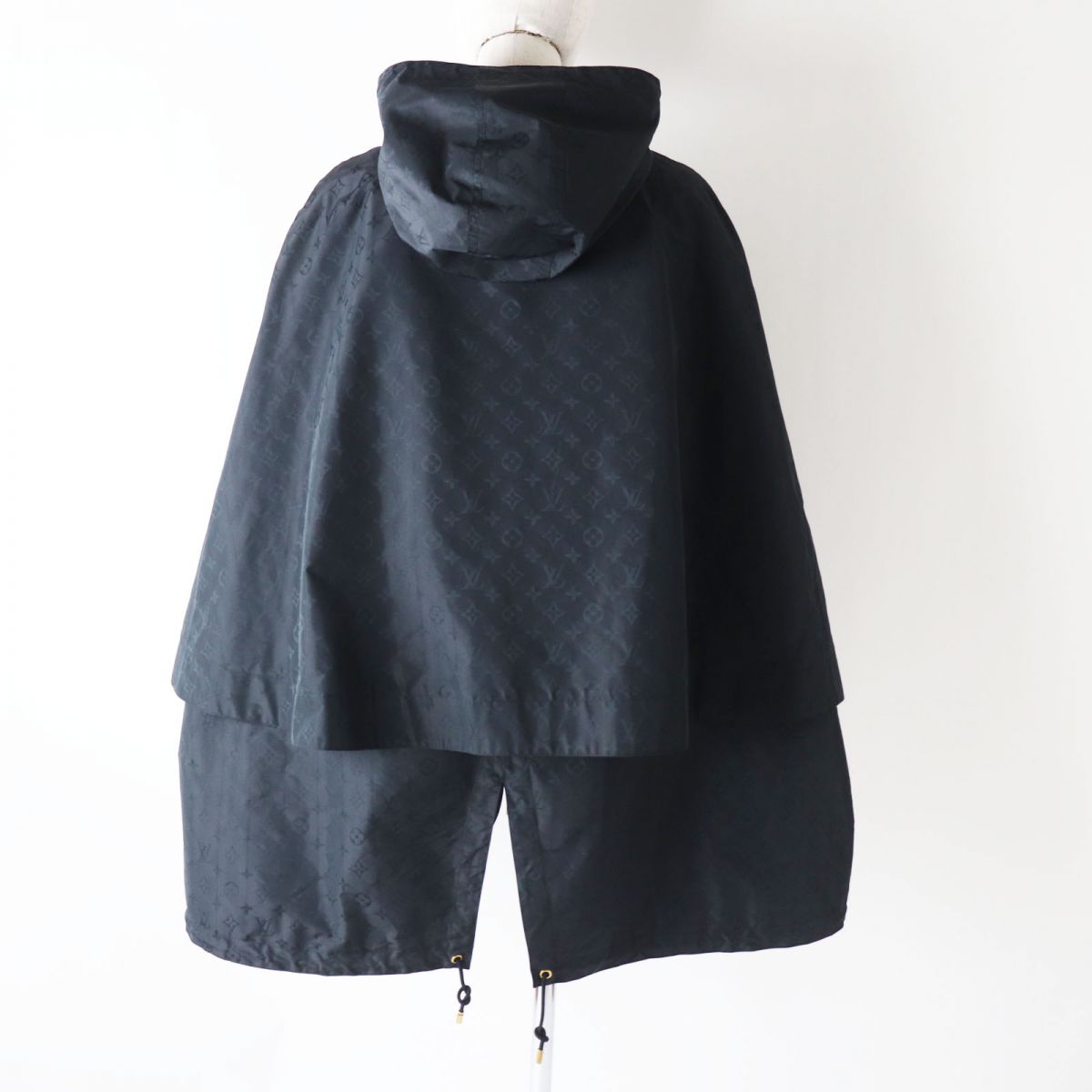 Louis Vuitton poncho omen 34 Monogram Cotton Black Handbag