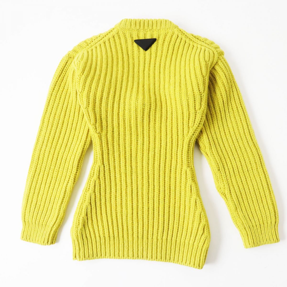 Sweater Main: % Virgin Wool, Part: % Travel Bag