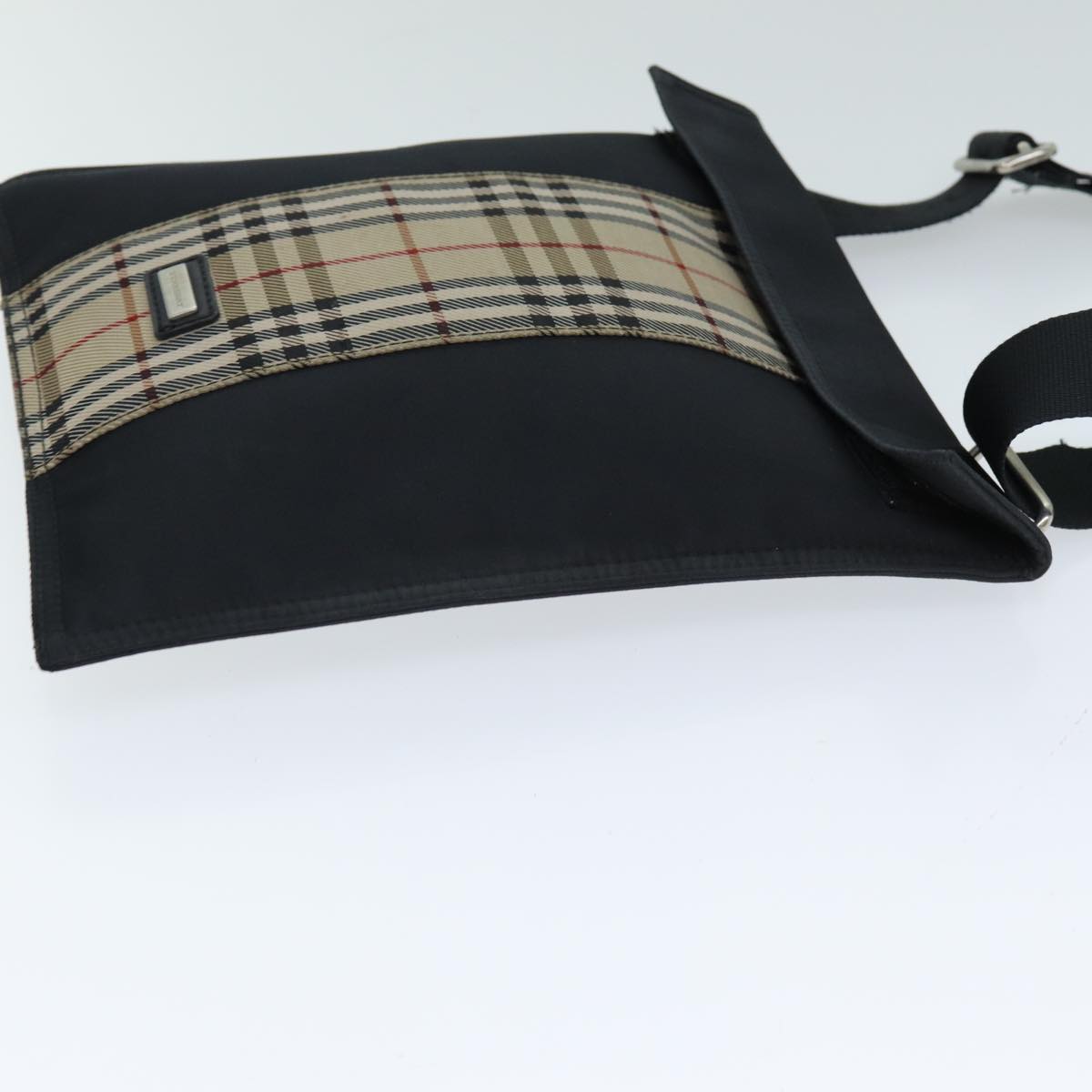 Burberry Luxury Nova Check Shoulder Bag Auth Mr272 Nylon Black Beige