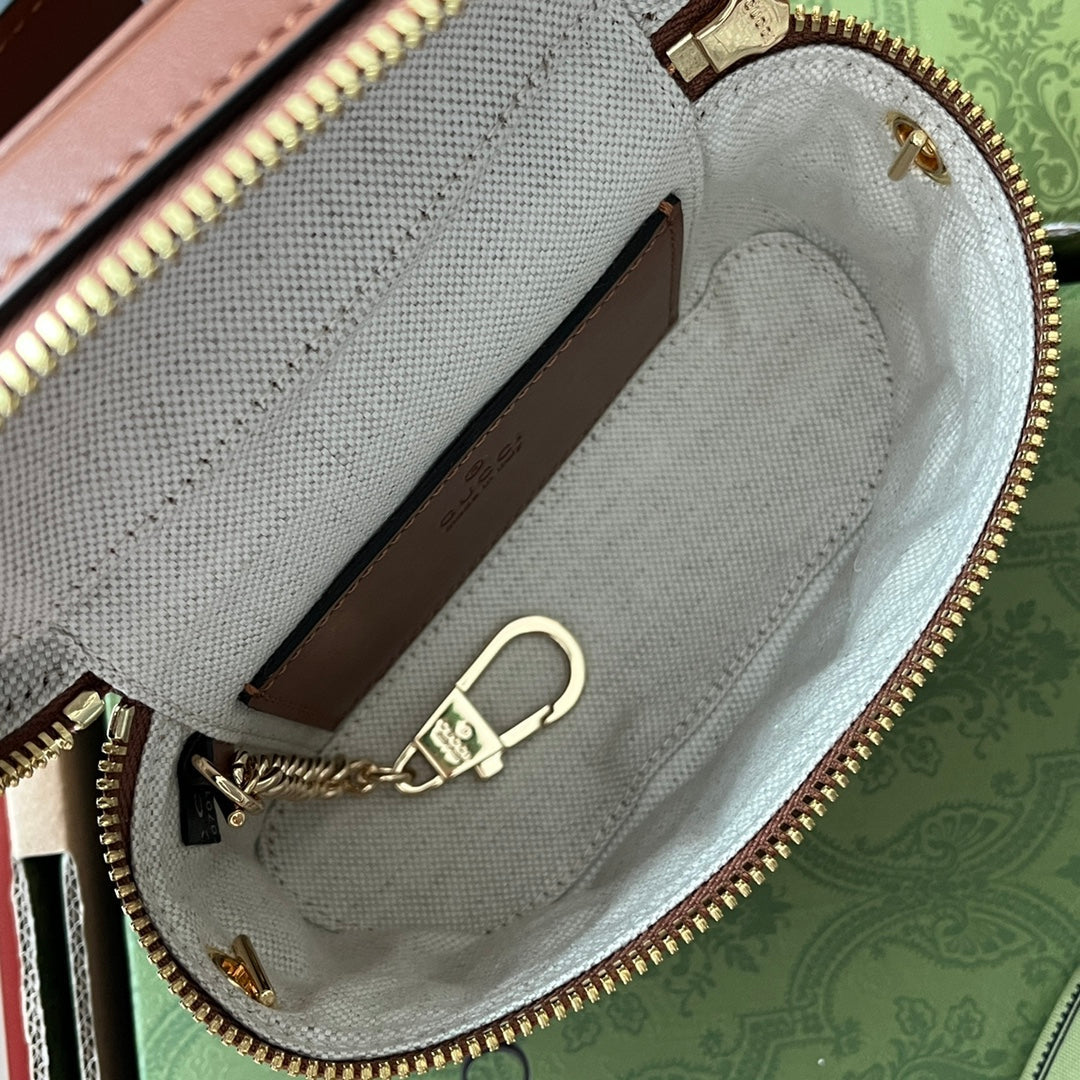 gg , ’s 6.3in Quilted Brown Mini Bag
