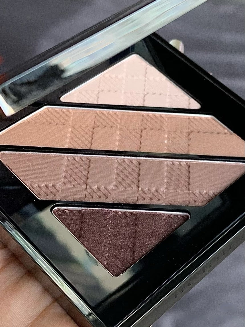 Burberry Luxury Complete Eye Palette Mocha Handbag Travel Bag
