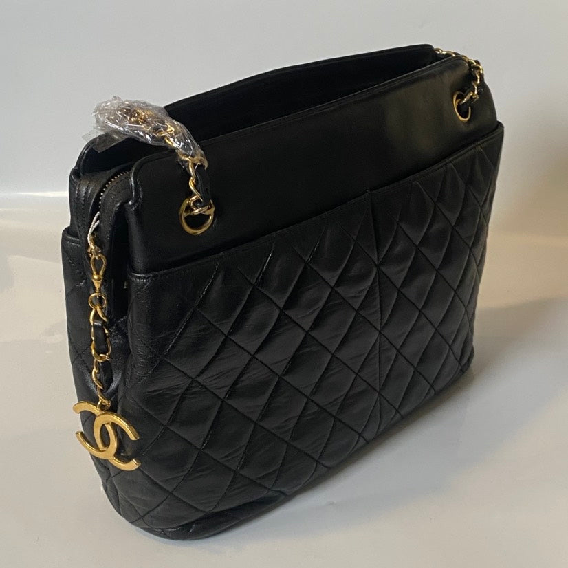 Chanel   Quilted Black Shoulder Bag