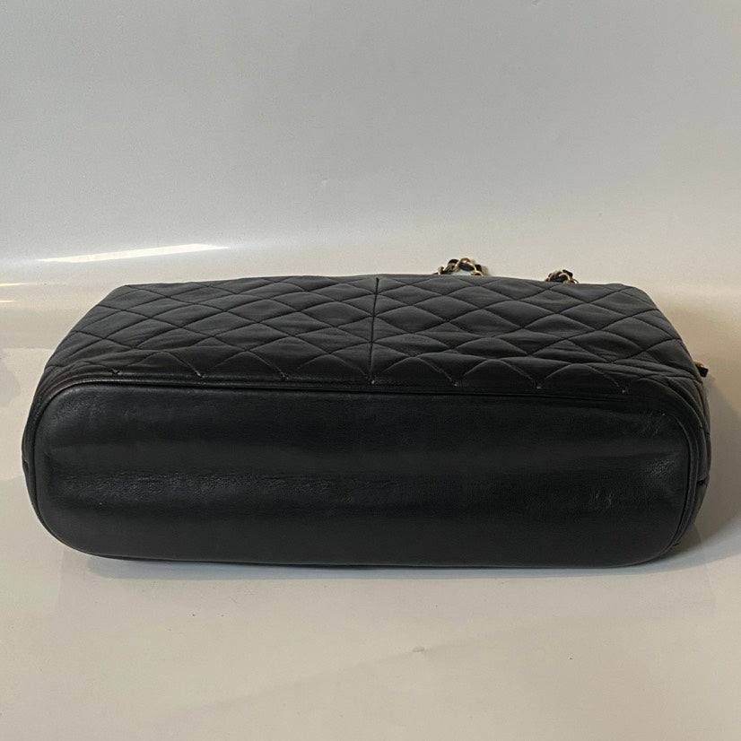 Chanel   Quilted Black Shoulder Bag