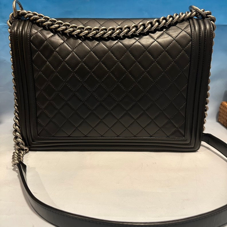 Chanel Boy Bag Black Quilted Leather Shoulder Bag