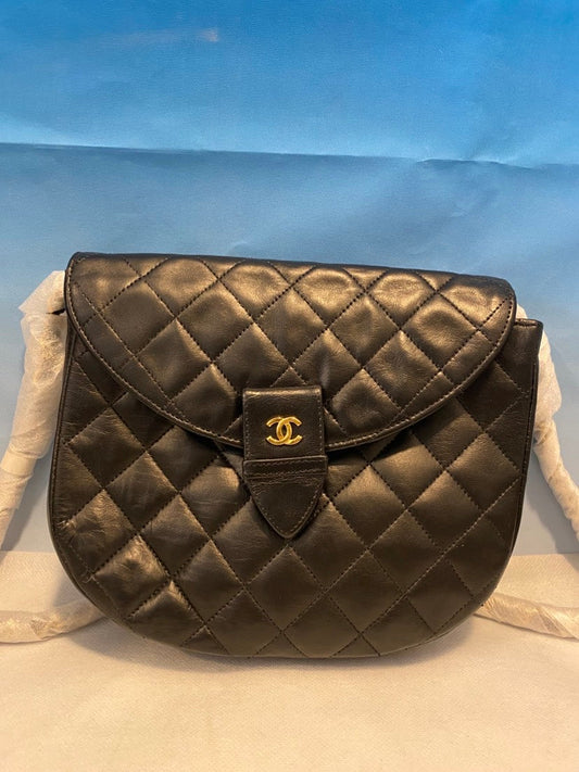 Chanel Quilted Black Leather   Crossbody Bag