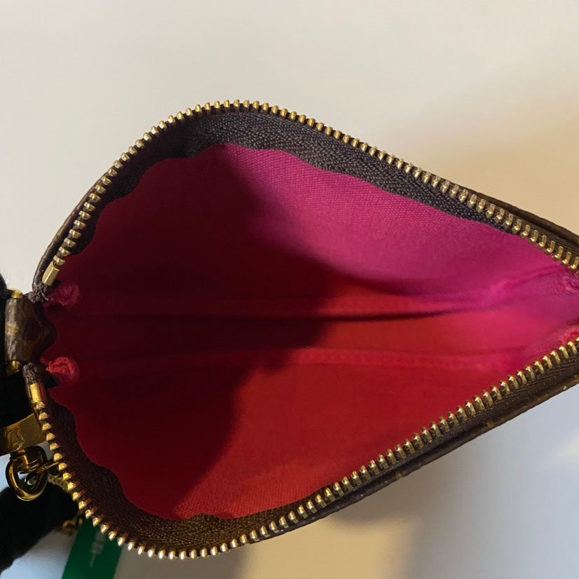 Louis Vuitton purse