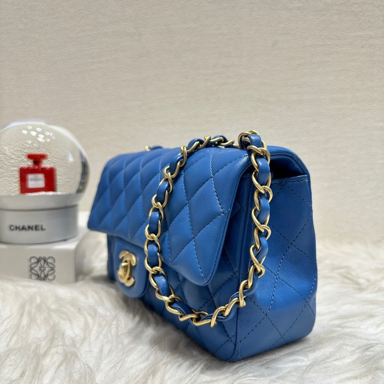 preloved Chanel cf blue big mini lambskin gold
