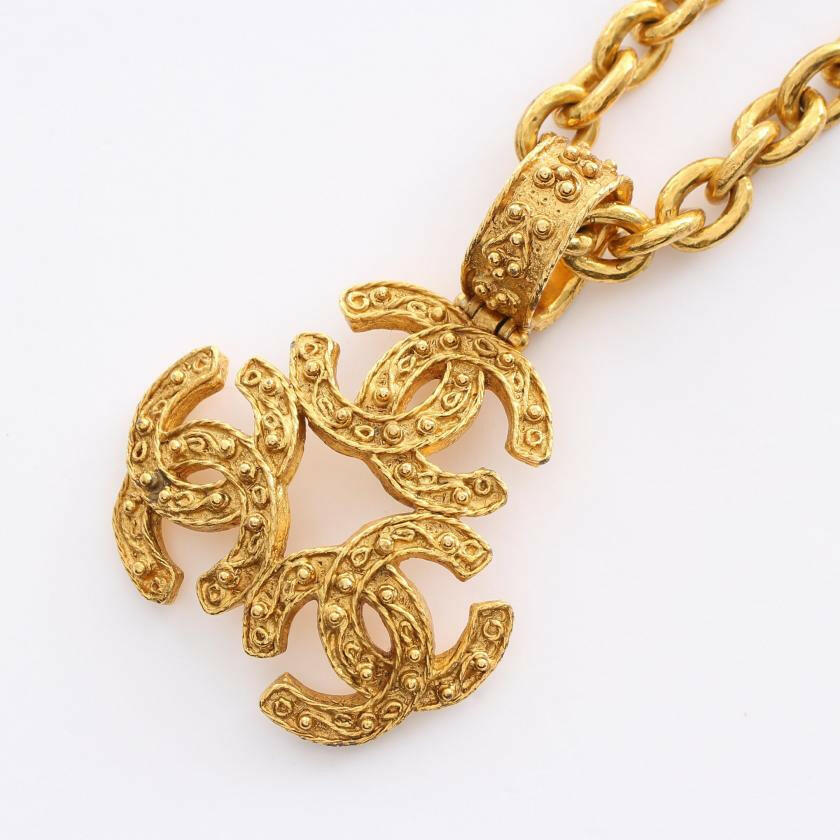 Chanel Coco Mark Necklace Gold-Plated   Chain Pendant - -Inch Length