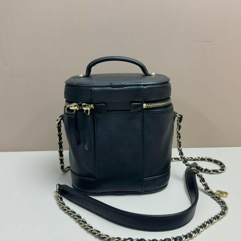 Chanel Black Lambskin way Vanity Case - Luxury Chain Strap Shoulder Bag