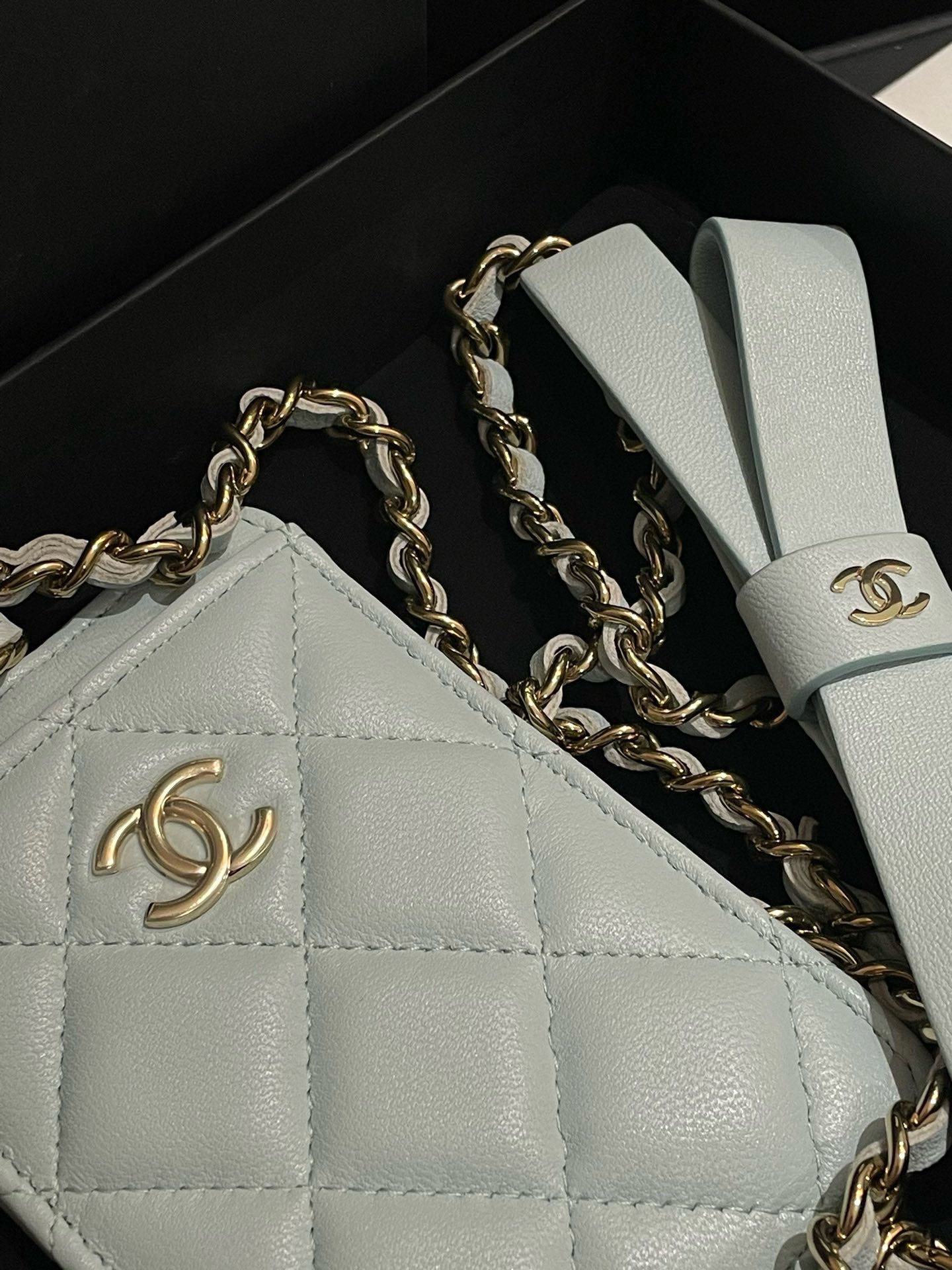 Chanel % New Quilted Card Holder with Chain, White Leather,