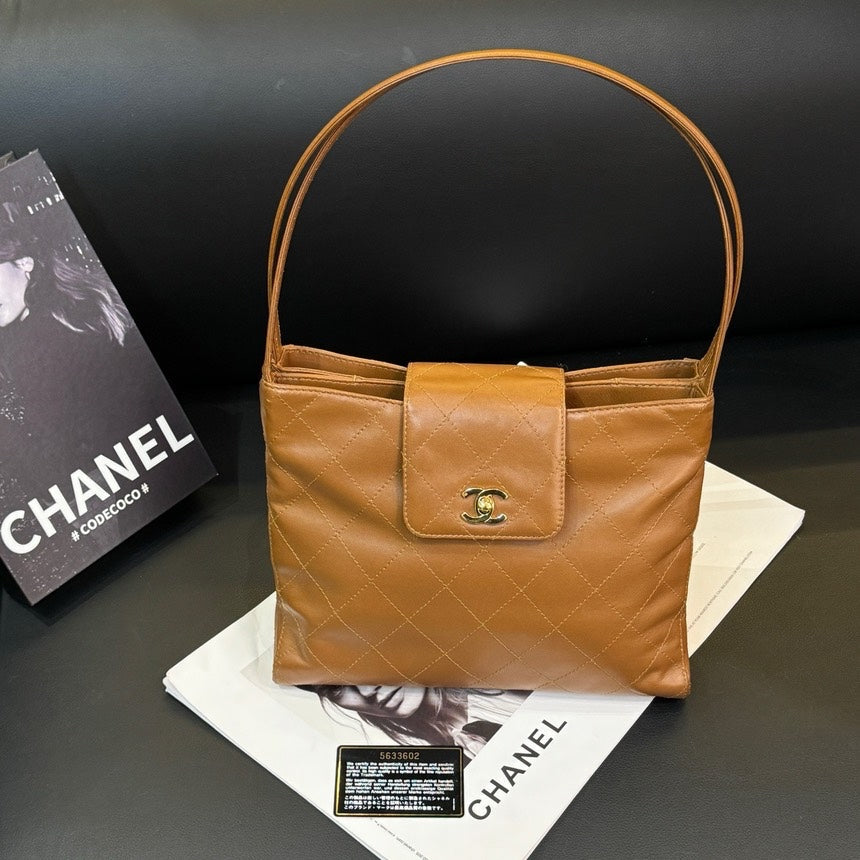 Chanel Kelly Tote Bag Tan Quilted Leather cm