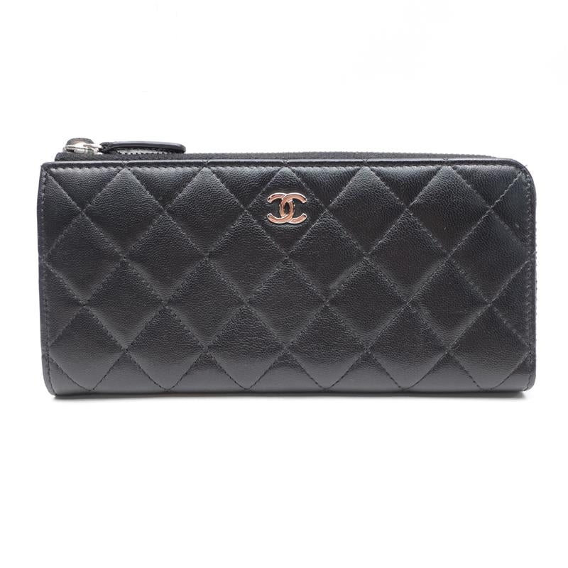 Chanel CC Black Lambskin Leather Quilted Zippy Wallet
