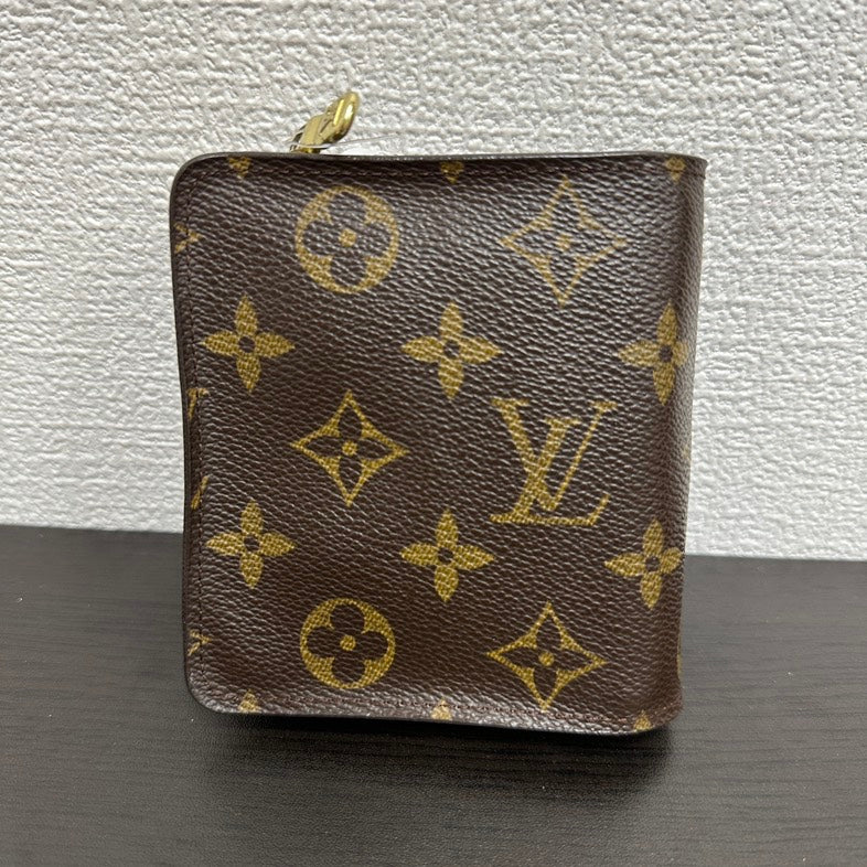 Louis Vuitton Monogram Canvas Brown Wallet V