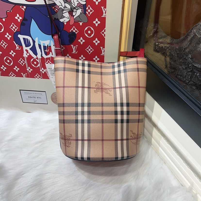 Burberry Luxury Check Bag Beige Bucket Bucket Bag
