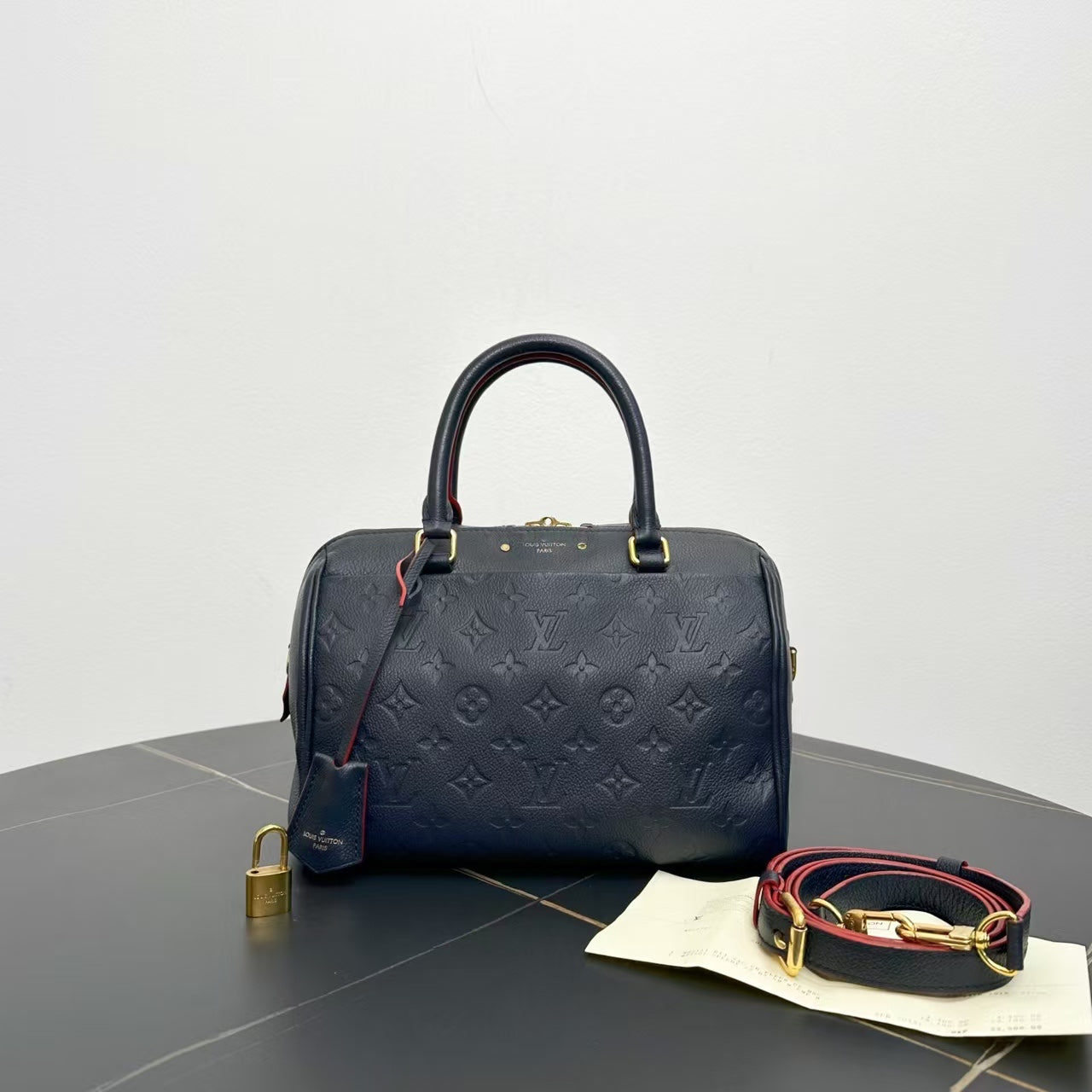 Louis Vuitton Speedy 25 Bandoulière Black Leather Satchel