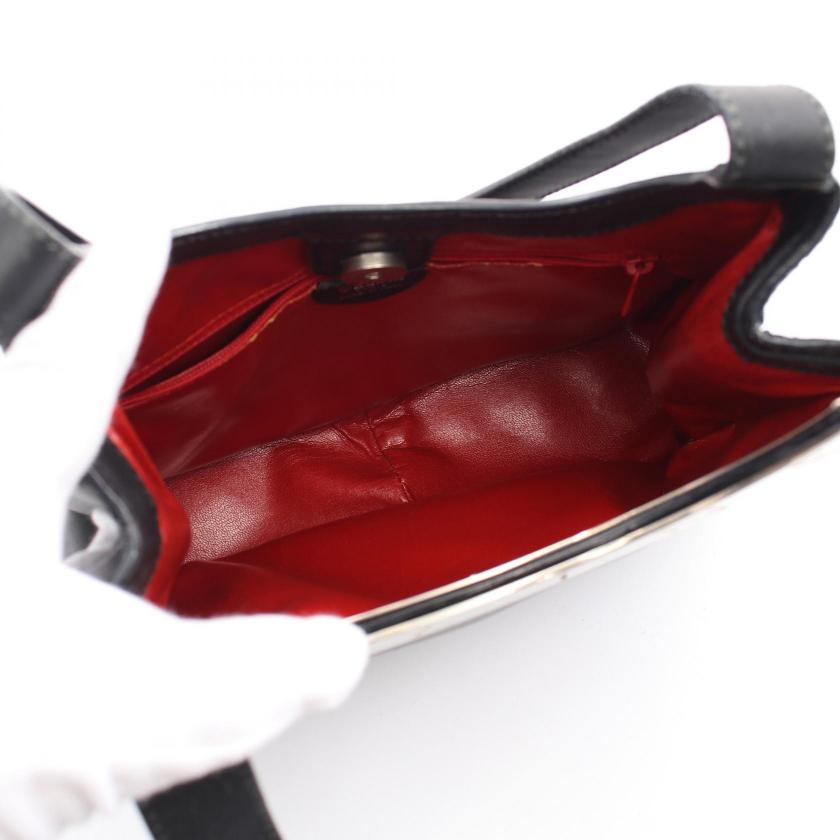 Luxury Shoulder Bag With Metal Fittings In Leather Black