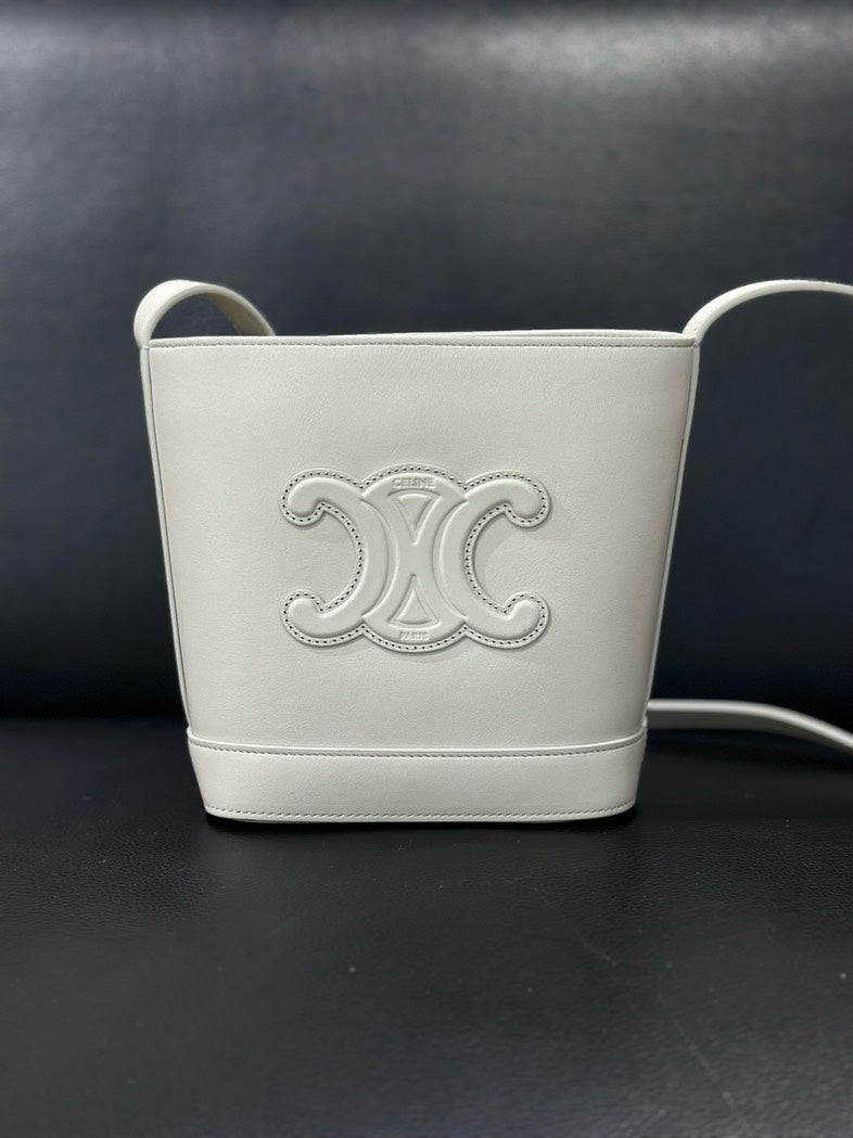 Luxury Triomphe Bucket Bag Leather White