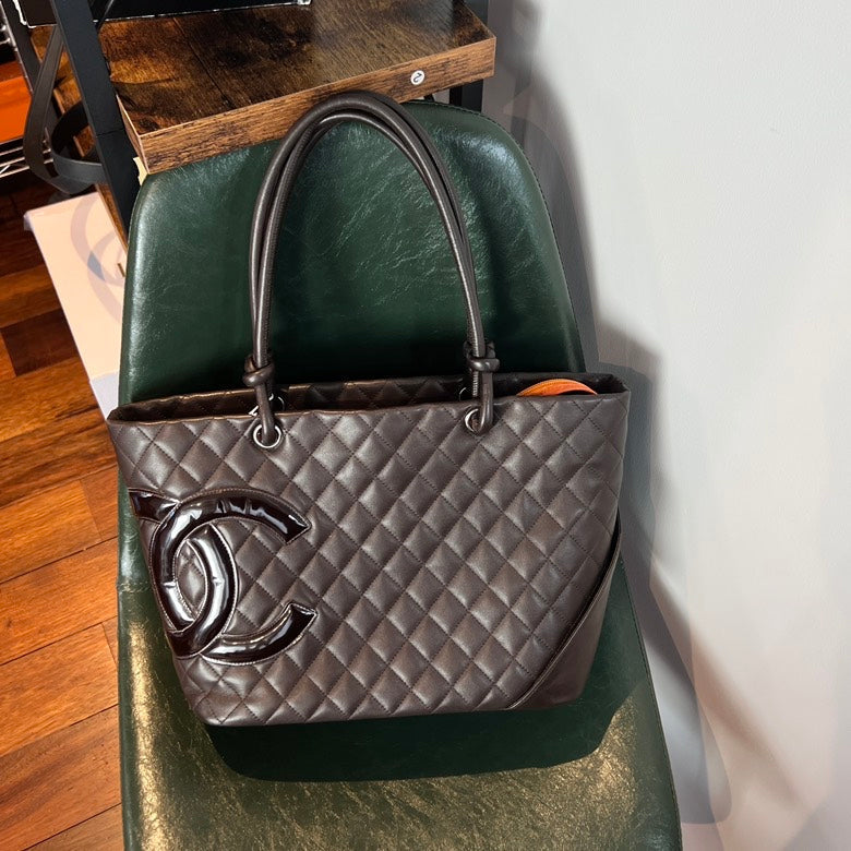 Preloved Chanel AF635 Leather Tote Bag in Black -   Designer Handbag