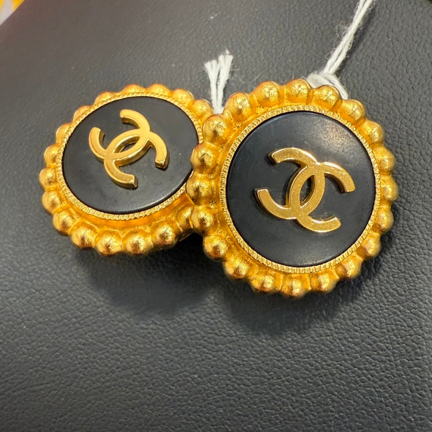   Chanel Coco Clip-on Earrings A FM