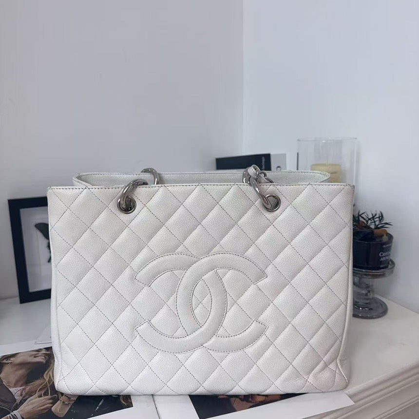 ?? Preloved Chanel GST