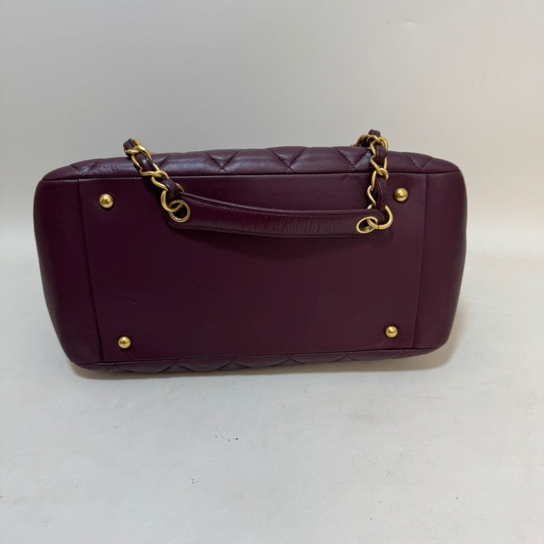 Chanel Quilted Leather Tote Bag in Burgundy
