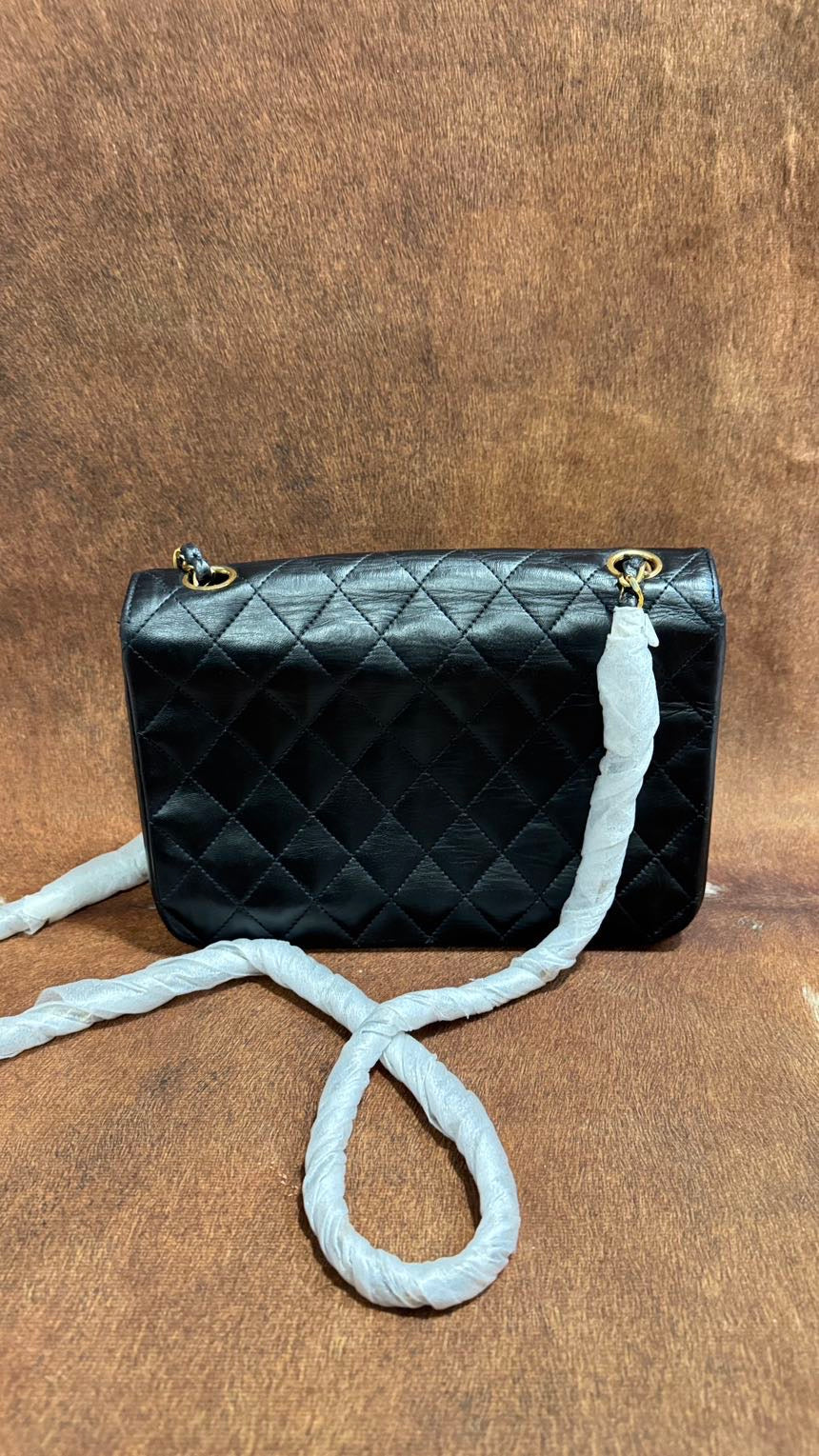 Chanel   Black Flap Bag - Leather Shoulder Bag