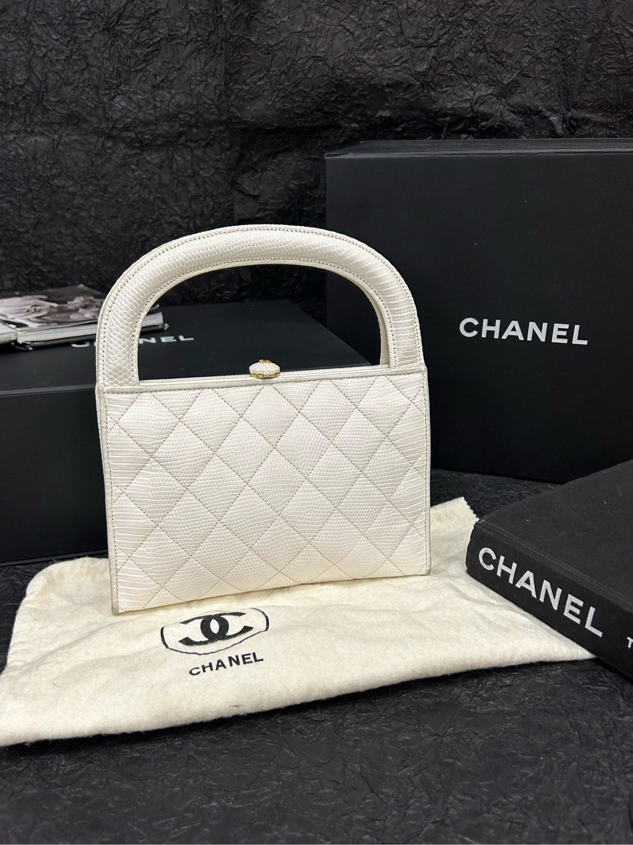 Chanel   Kelly White Leather Top Handle Bag *.cm