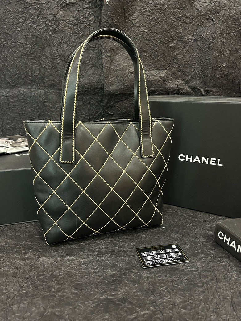Chanel Black Topstitch Vivienne Tote Bag - Designer Leather Handbag cm x cm