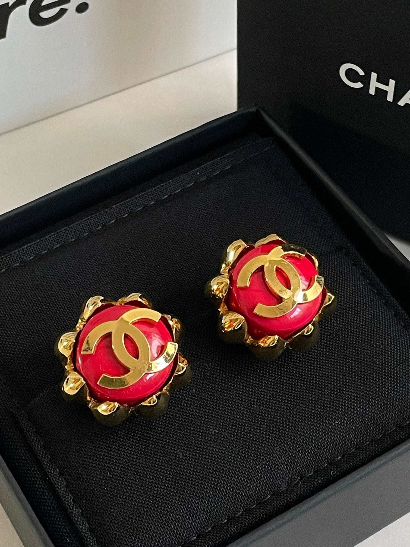  ?? Chanel Gripoix Botton Earrings (Clip On) #