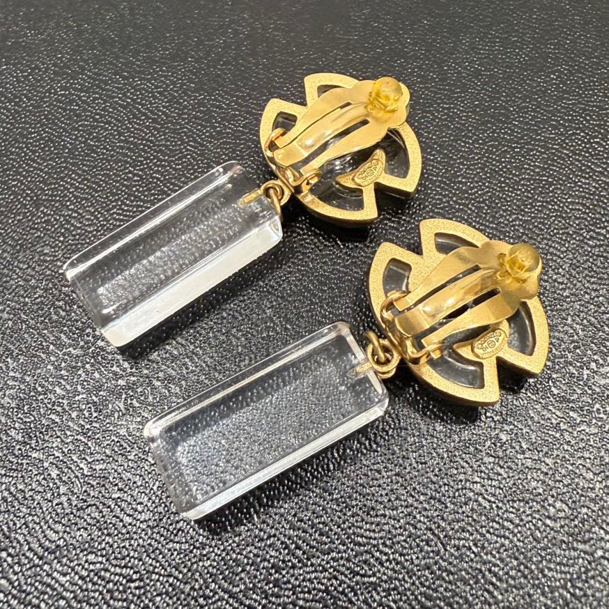 Chanel Coco Clip-on Earrings P FM Clear Gold