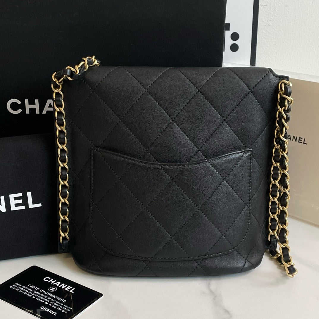 Un?? Chanel Hobo Bag Small () #