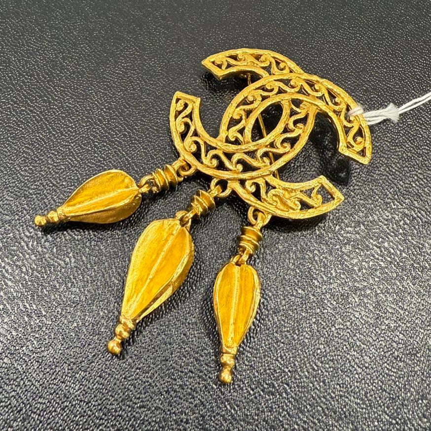   Chanel Coco Brooch A FM