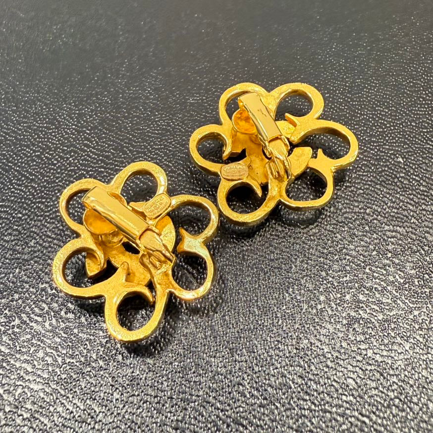   Chanel Coco Flower Clip-on Earrings P FM