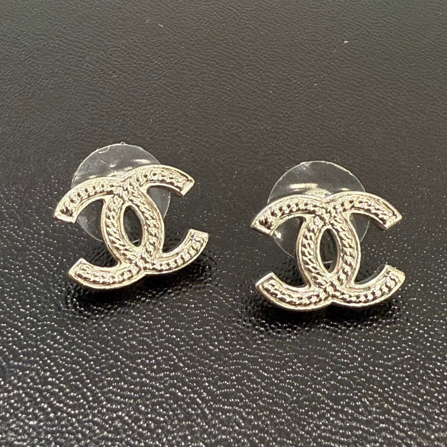 Chanel Coco Post Earrings P FM Gold Earrings